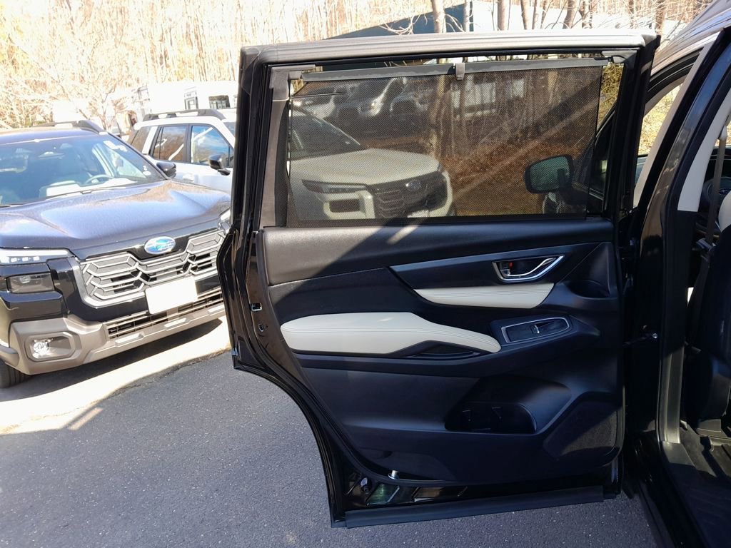 Used 2022 Subaru Ascent Limited image 28