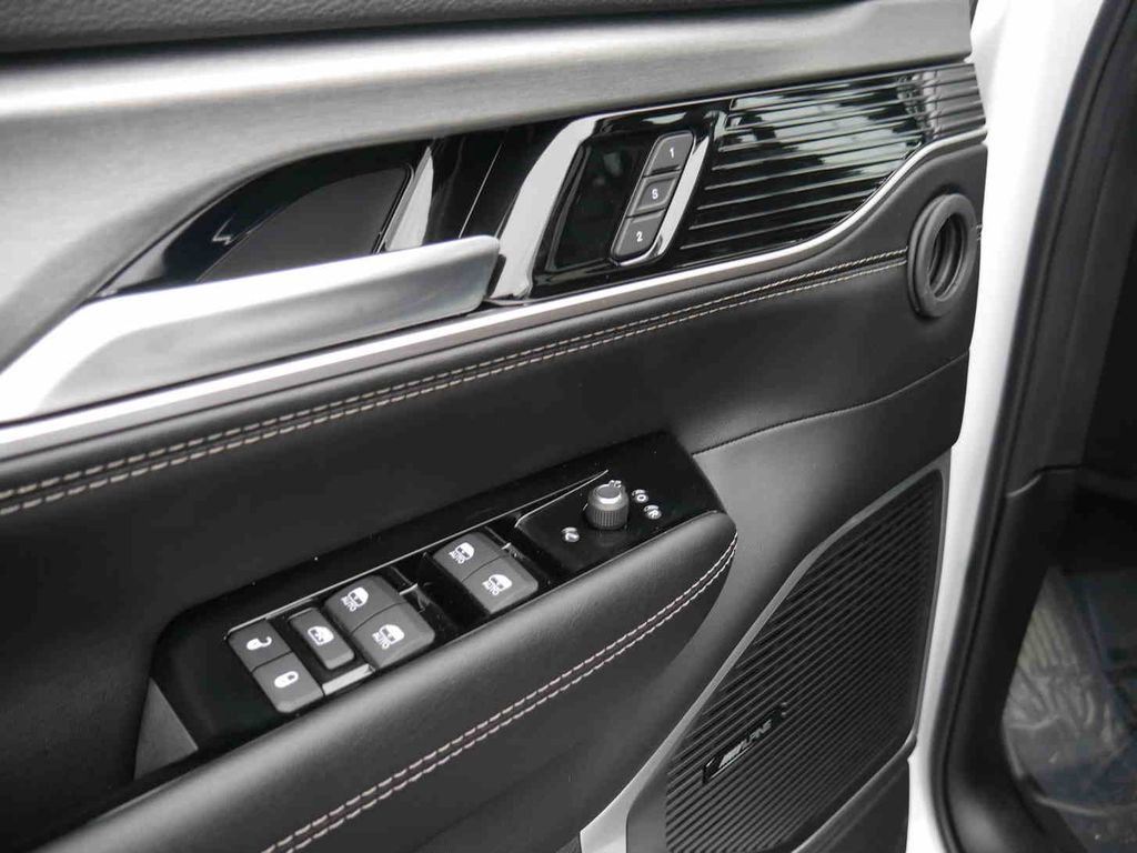 New 2025 Jeep Wagoneer L Series II w/ Convenience Group I image 25