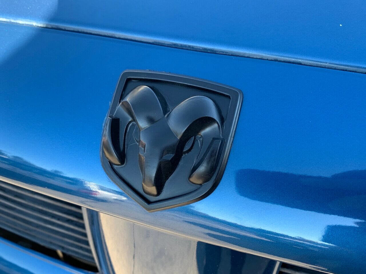 Used 2003 Dodge Ram 2500 Truck SLT image 27