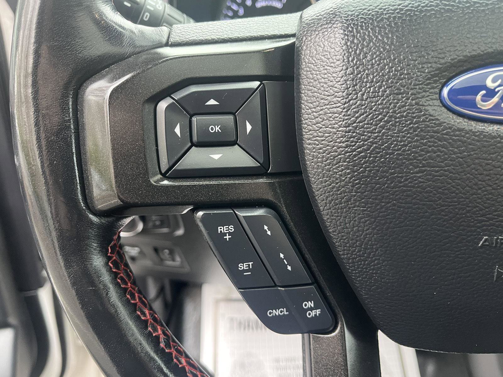 Used 2019 Ford Expedition Limited w/ Equipment Group 303A AWD/4WD image 29