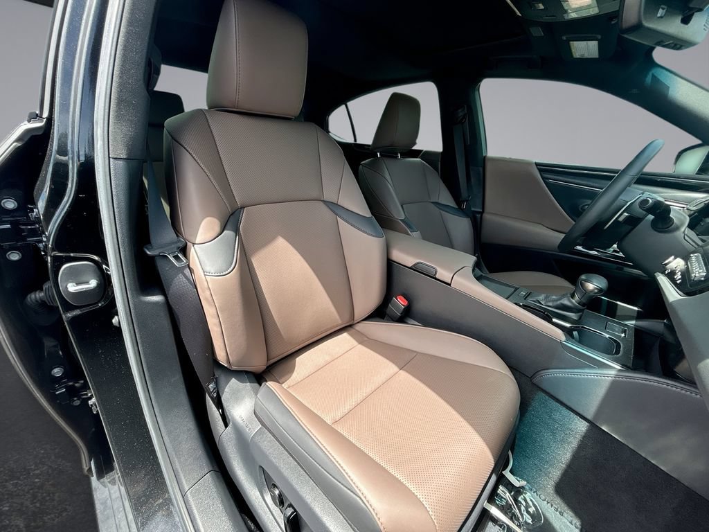 Used 2023 Lexus ES 350 w/ Accessory Package (Z2) FWD image 37