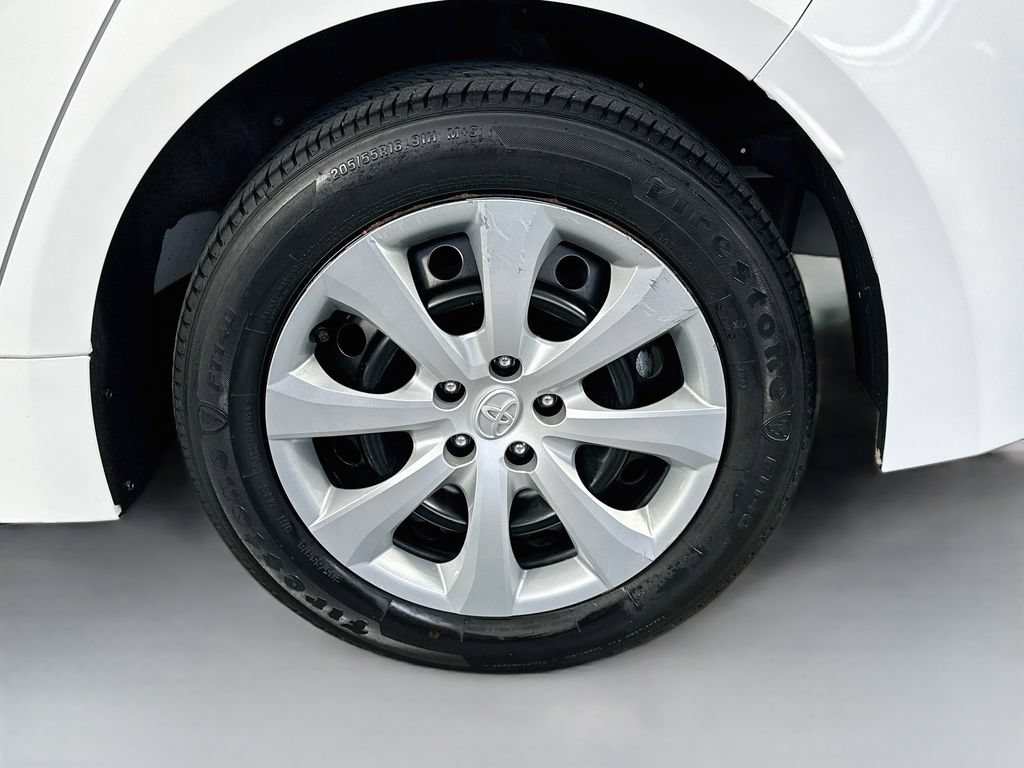 Used 2023 Toyota Corolla LE FWD image 31