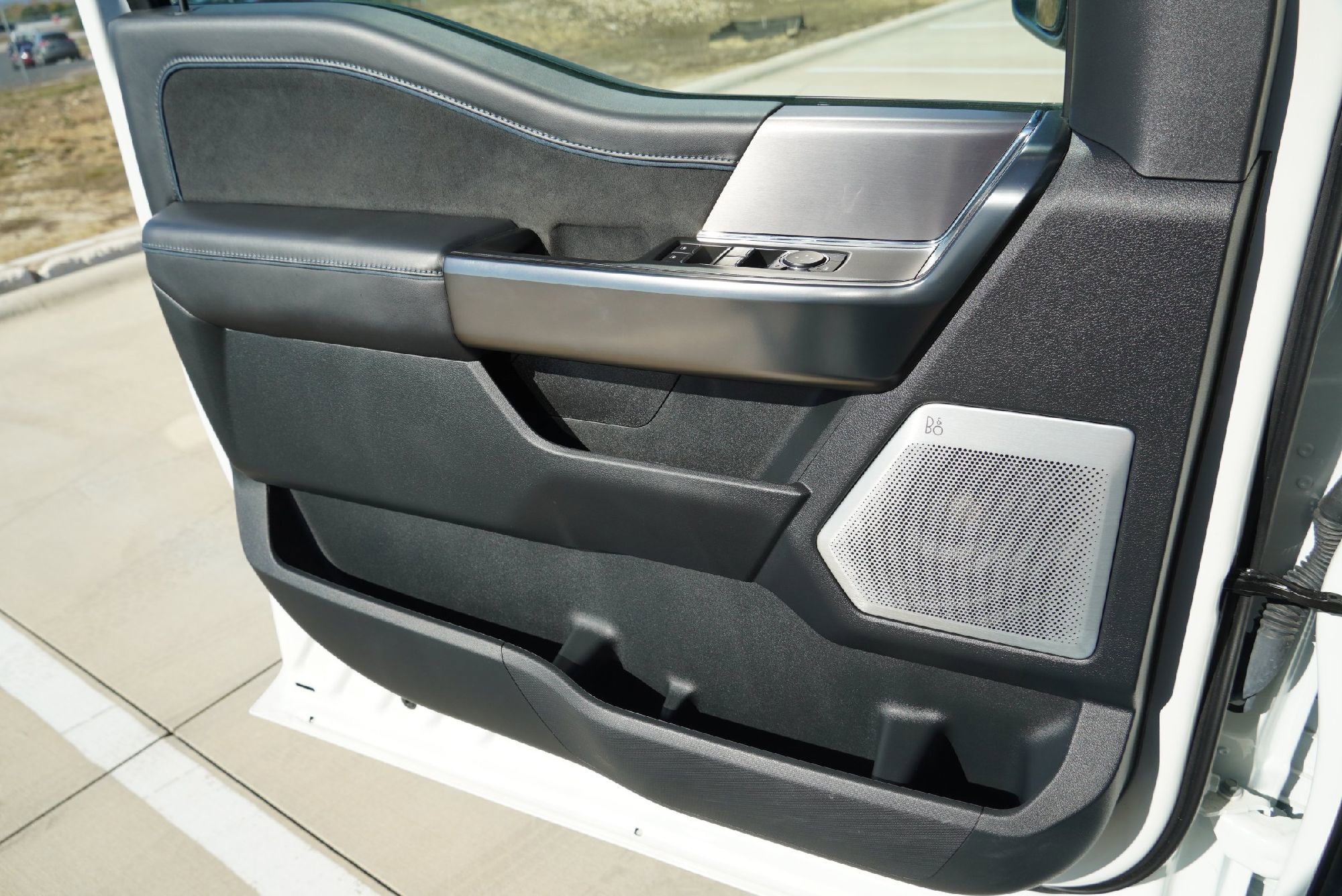 Used 2024 Ford F150 Platinum w/ Equipment Group 702A High image 28