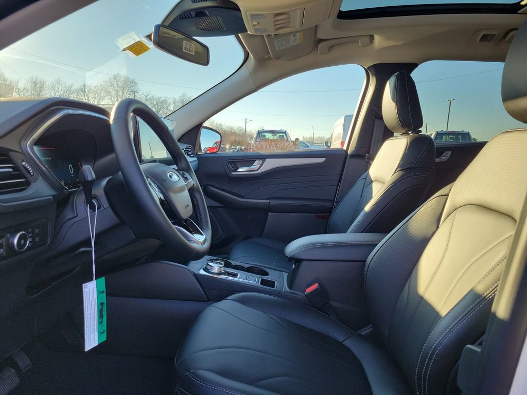 New 2026 Ford Escape Platinum w/ Premium Technology Package image 16