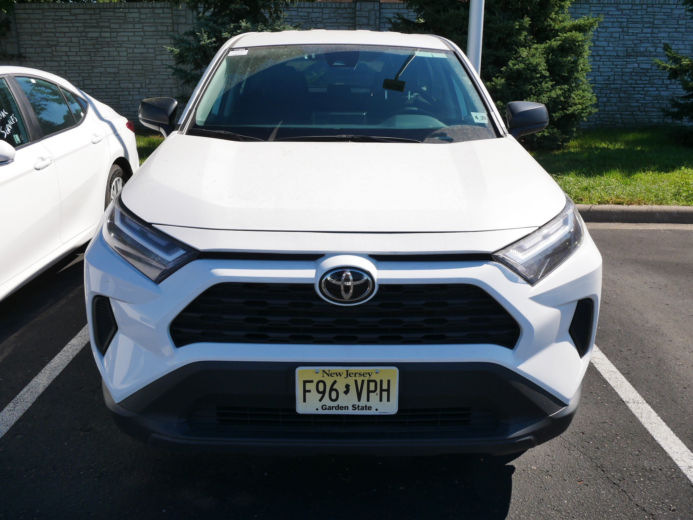 Used 2025 Toyota RAV4 LE AWD/4WD image 6