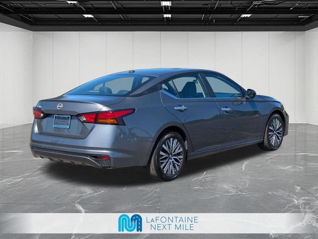 Used 2025 Nissan Altima 2.5 SV FWD image 5