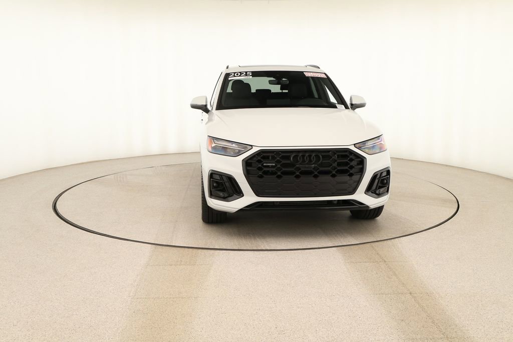 Certified 2025 Audi Q5 e Premium Plus w/ Premium Plus Package image 11