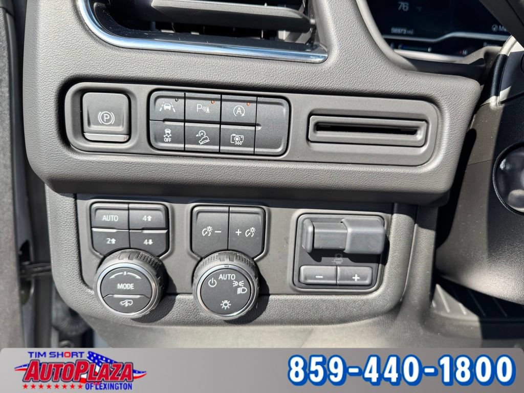 Used 2023 Chevrolet Suburban Z71 w/ Z71 Off-Road Package AWD/4WD image 23