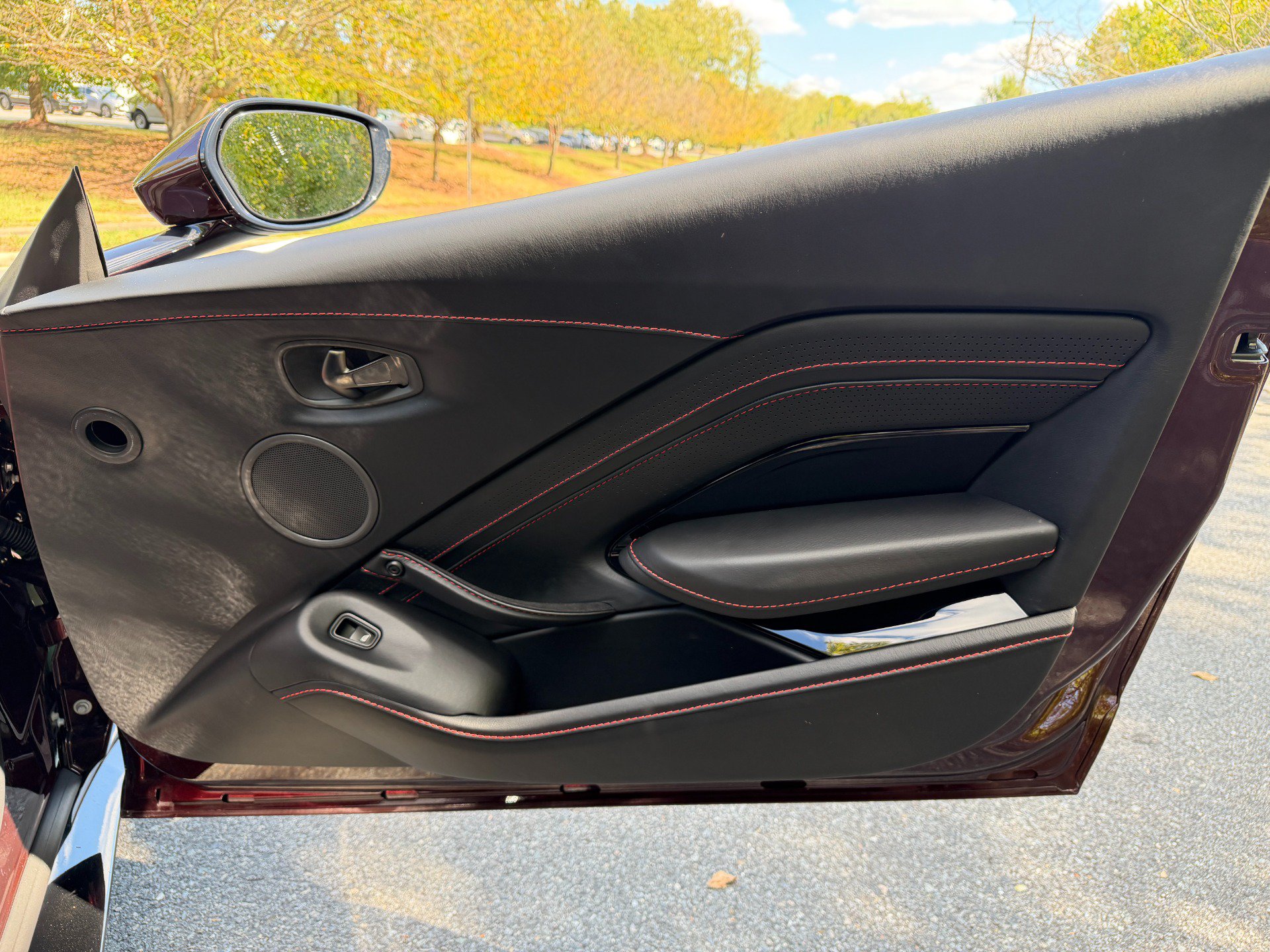Used 2020 Aston Martin V8 Vantage Coupe RWD image 52