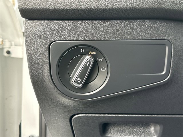 Used 2020 Volkswagen Tiguan SE R-Line image 16