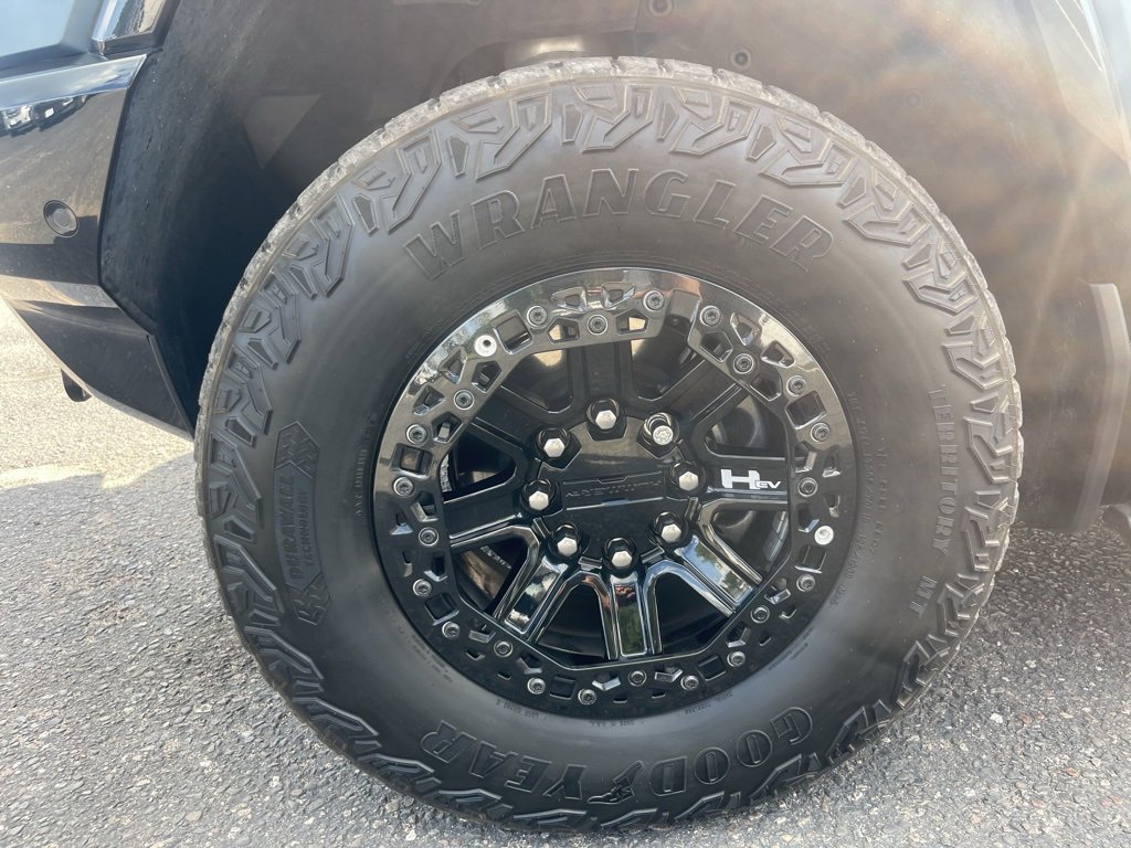 Used 2024 GMC Hummer EV 3X w/ Omega Edition image 22