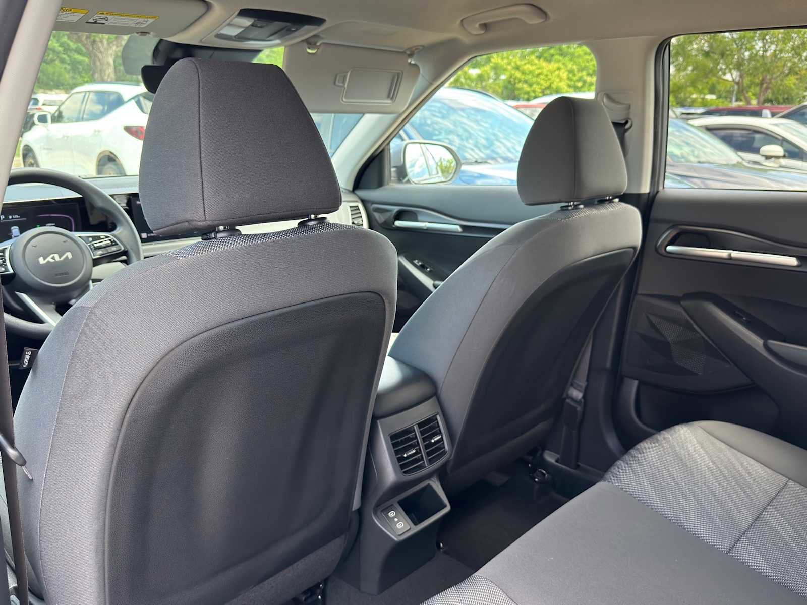 Certified 2024 Kia Seltos LX AWD/4WD image 23