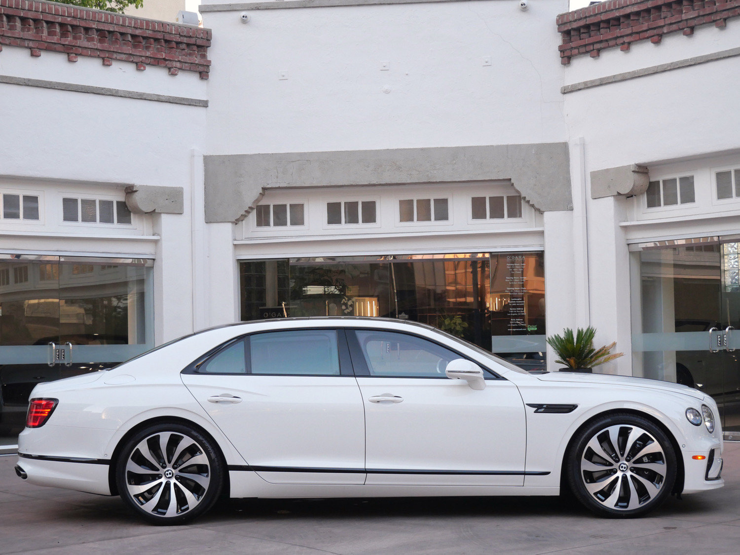New 2026 Bentley Flying Spur V8 AWD/4WD image 5