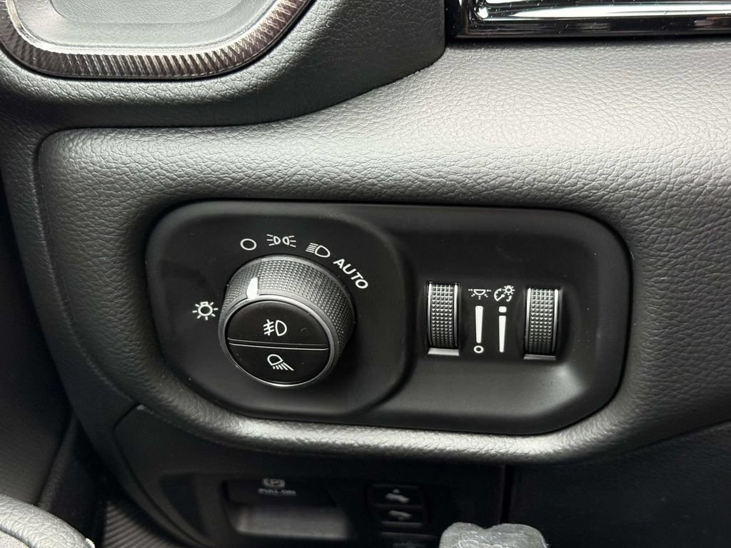New 2026 RAM 1500 Rebel w/ Rebel Level 2 Equipment Group AWD/4WD image 27