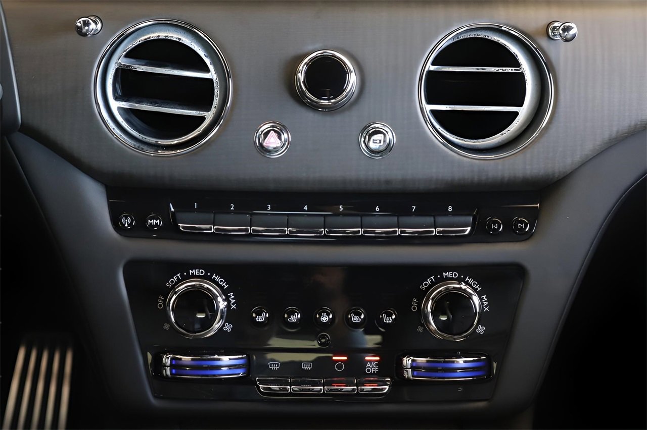 New 2025 Rolls-Royce Spectre image 21