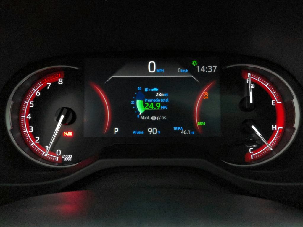 Used 2025 Toyota RAV4 XLE w/ Convenience Package AWD/4WD image 17
