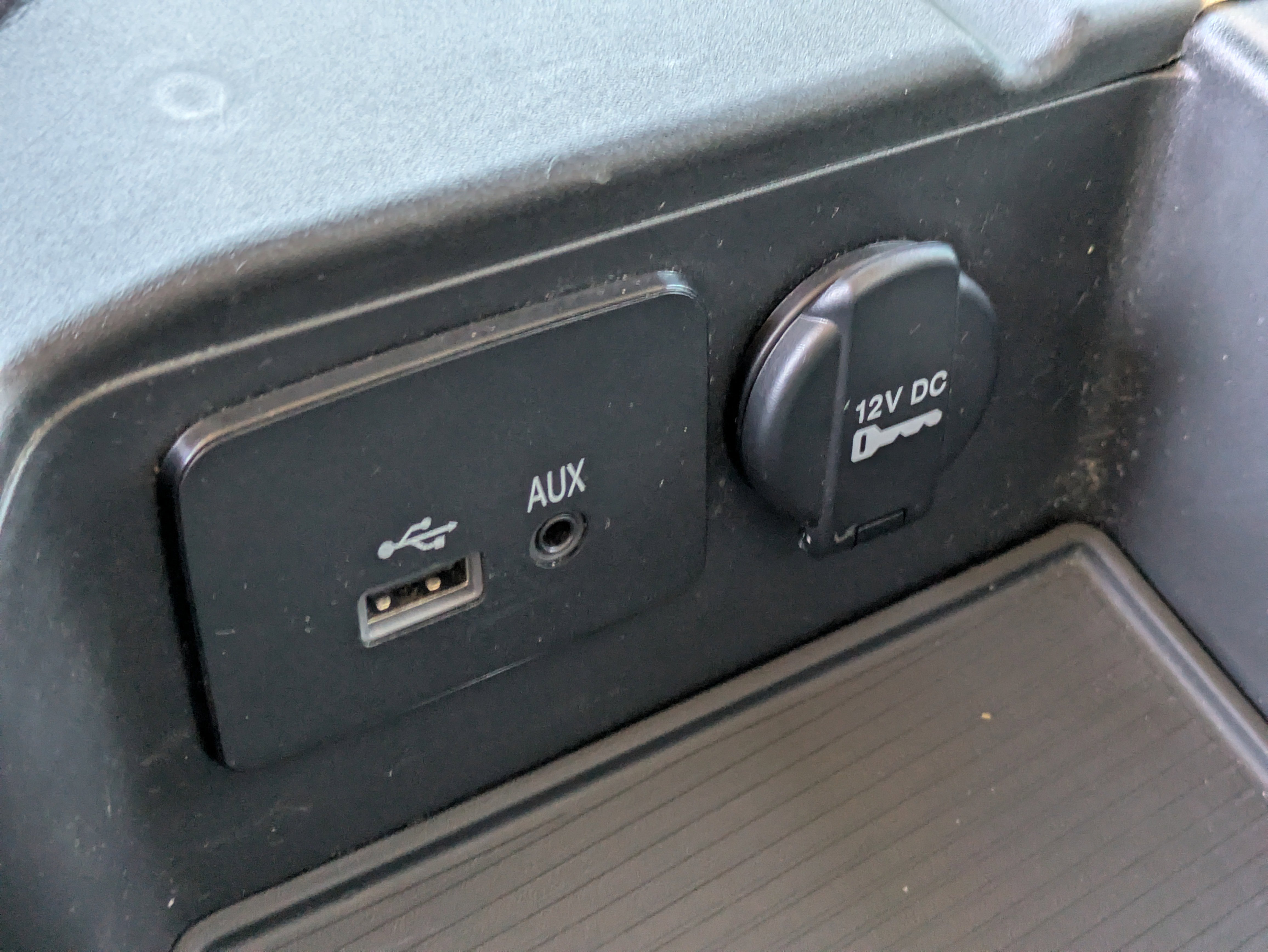 Used 2014 RAM 1500 Express image 29