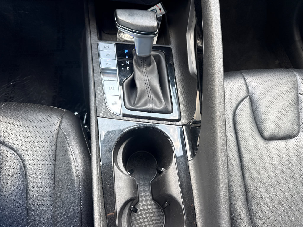 Used 2024 Hyundai Elantra Limited FWD image 23
