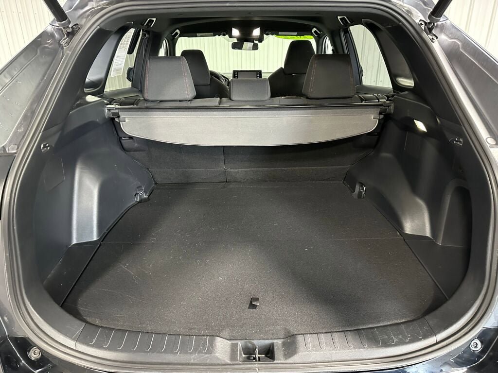 Used 2022 Toyota RAV4 SE w/ Carpet Mat Package (TMS) AWD/4WD image 13