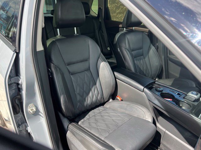 Used 2023 Nissan Rogue Platinum AWD/4WD image 31