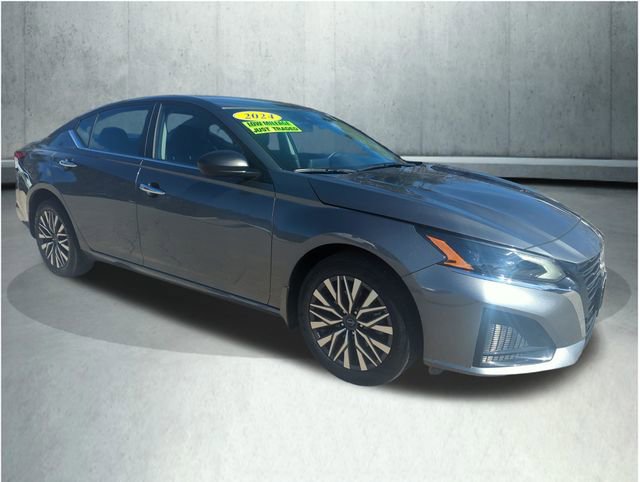Used 2024 Nissan Altima 2.5 SV image 9