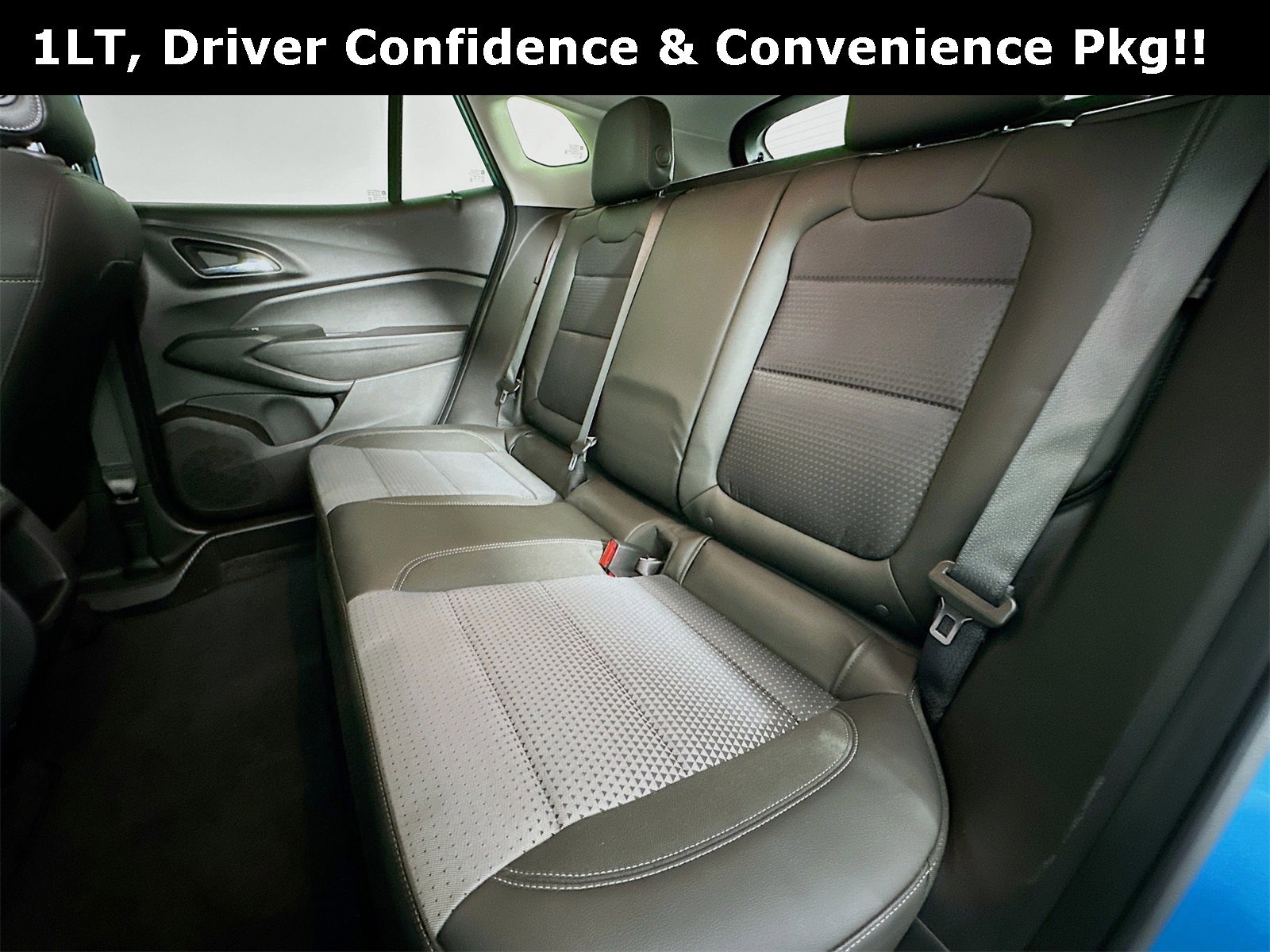 Used 2025 Chevrolet Trax LT w/ Driver Confidence Package image 24