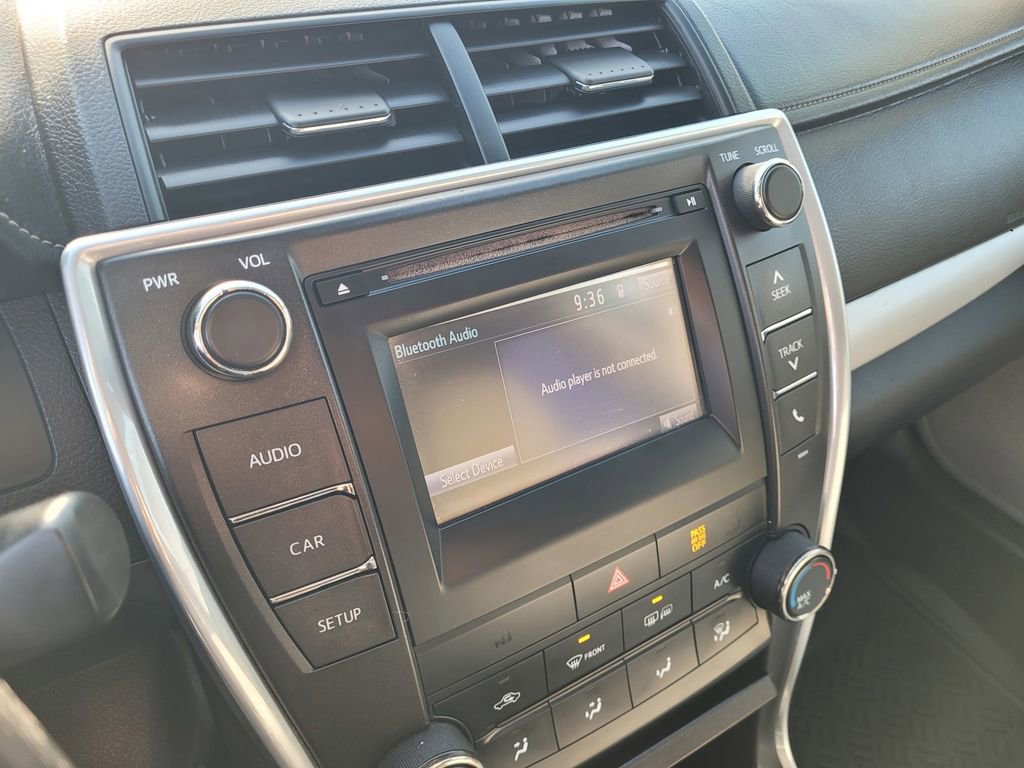 Used 2017 Toyota Camry SE image 13