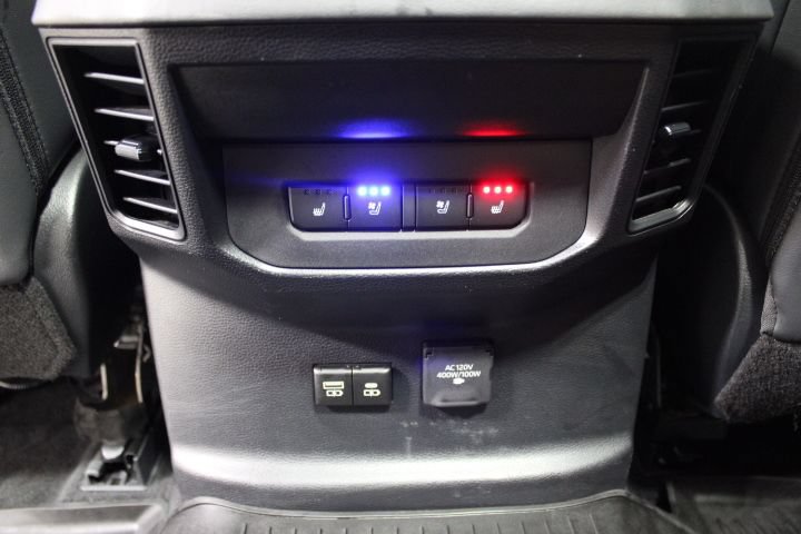 Used 2025 Toyota Tundra Platinum w/ TRD Off-Road Package AWD/4WD image 24