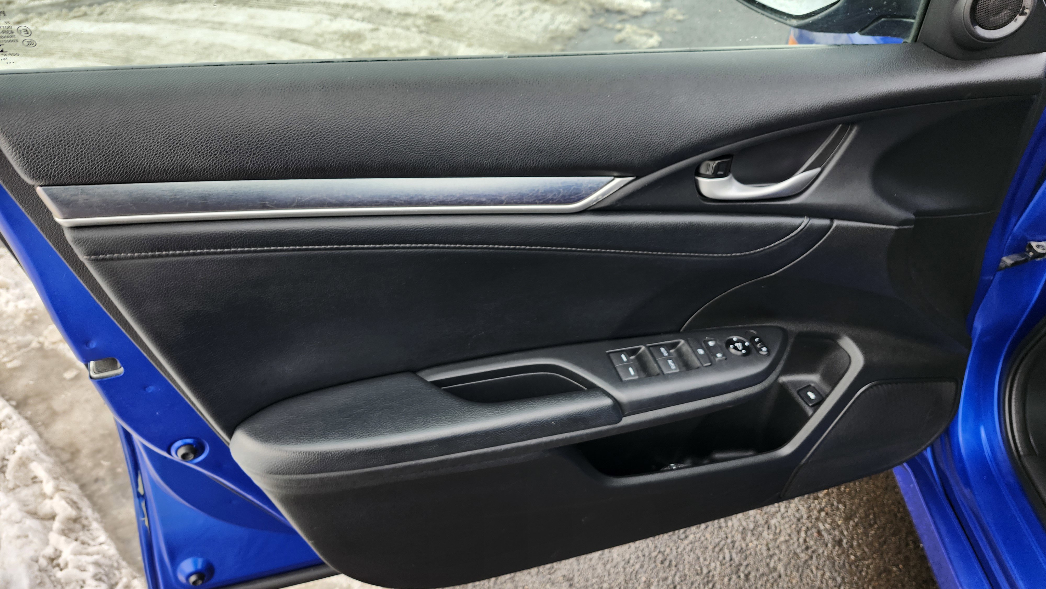 Used 2017 Honda Civic EX-L image 24