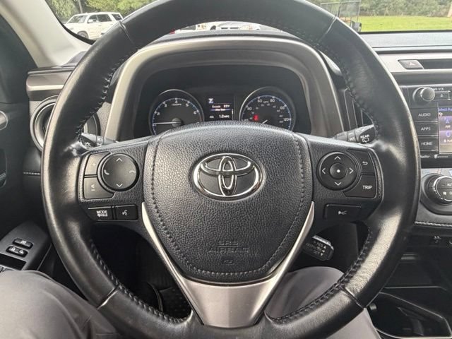 Used 2018 Toyota RAV4 XLE w/ Plus Extra Value Package AWD/4WD image 36