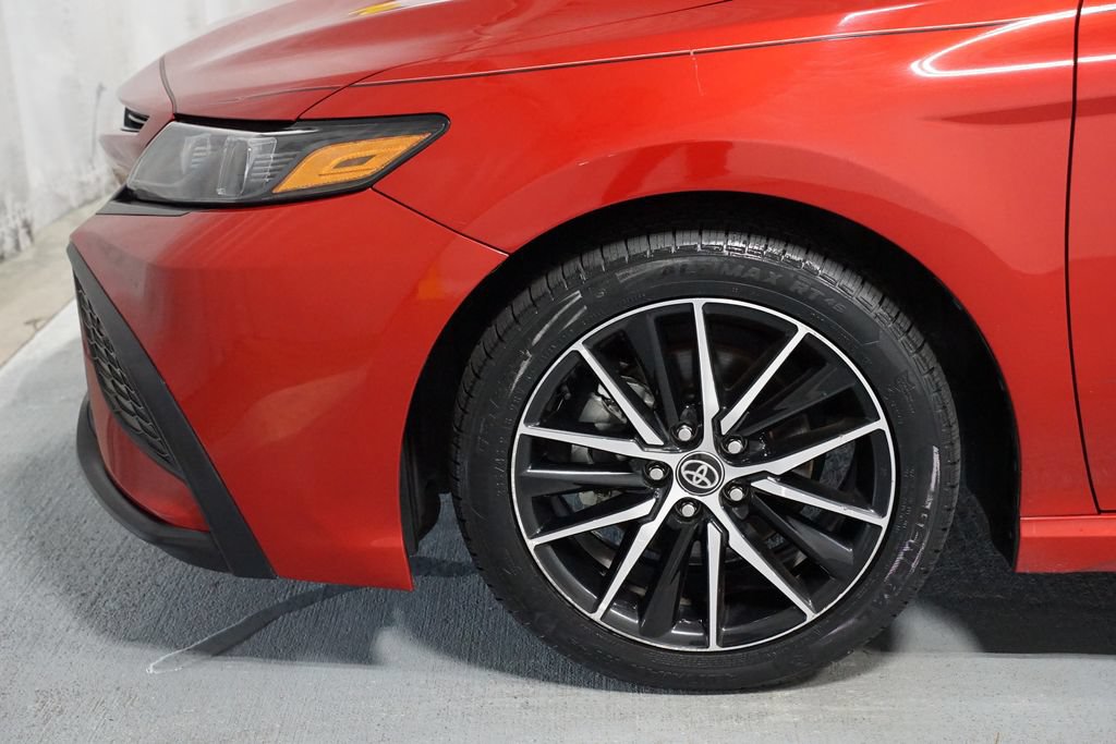 Certified 2024 Toyota Camry SE FWD image 5