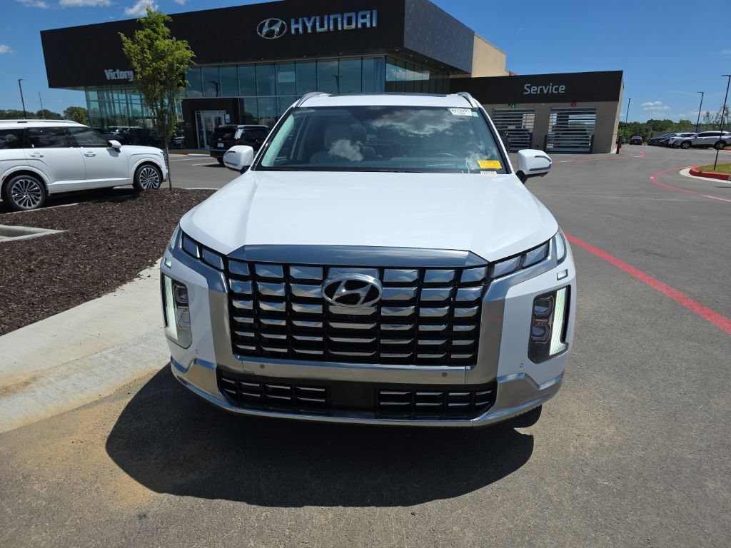 Used 2025 Hyundai Palisade Calligraphy AWD/4WD image 2