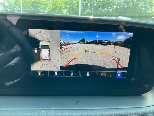 Used 2025 Buick Encore GX Avenir w/ Avenir Technology Package AWD/4WD image 14