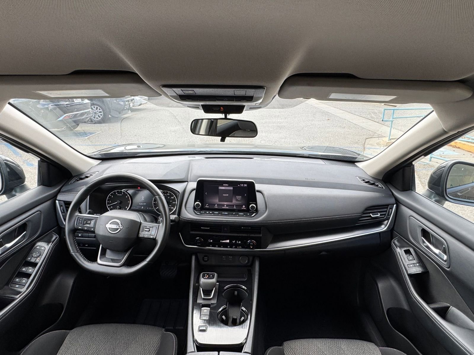 Used 2025 Nissan Rogue SV FWD image 35
