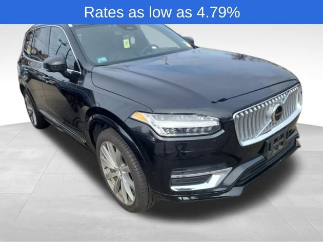 Certified 2023 Volvo XC90 B6 Ultimate w/ Lounge Package image 12