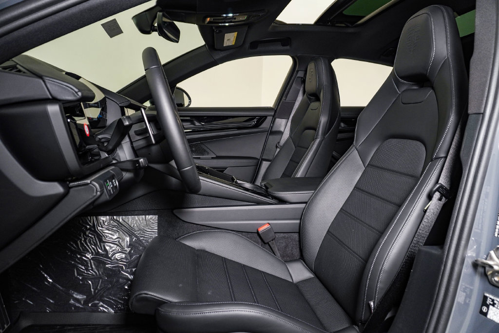New 2026 Porsche Panamera 4 E-Hybrid AWD/4WD image 5