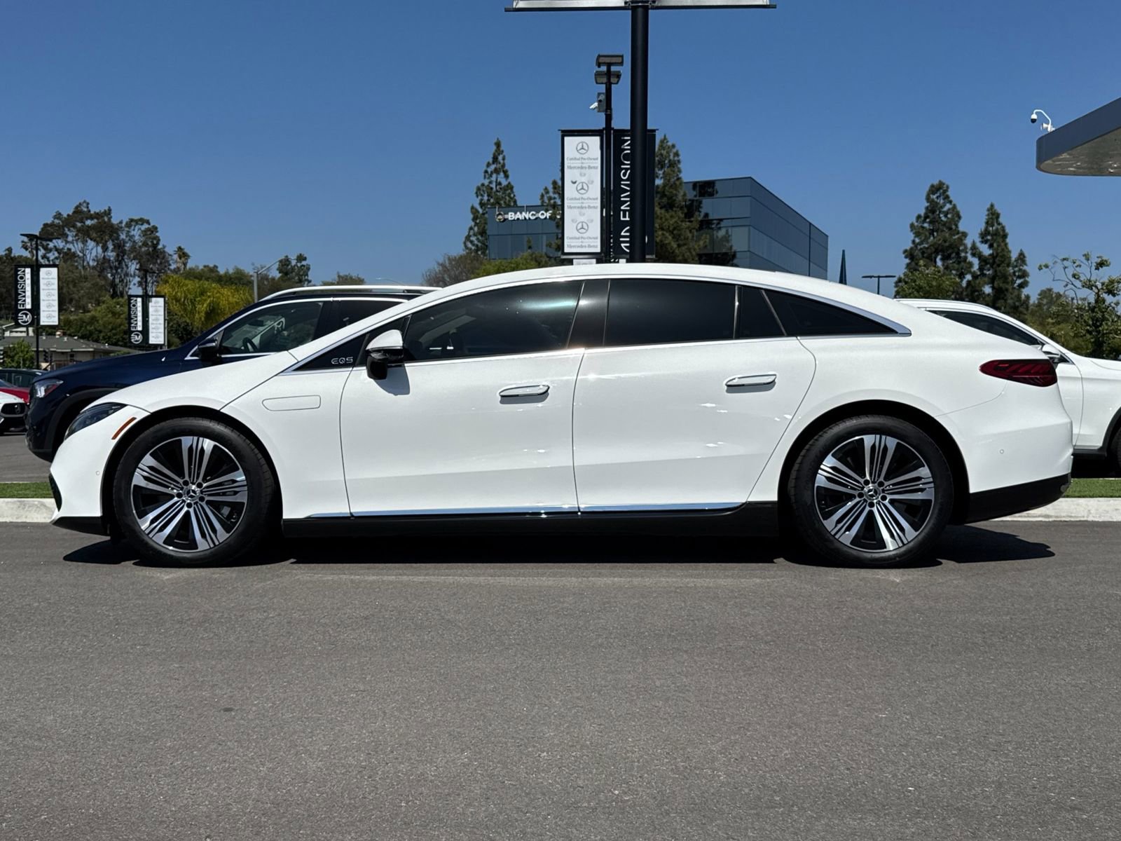 Certified 2022 Mercedes-Benz EQS 450+ Sedan image 7