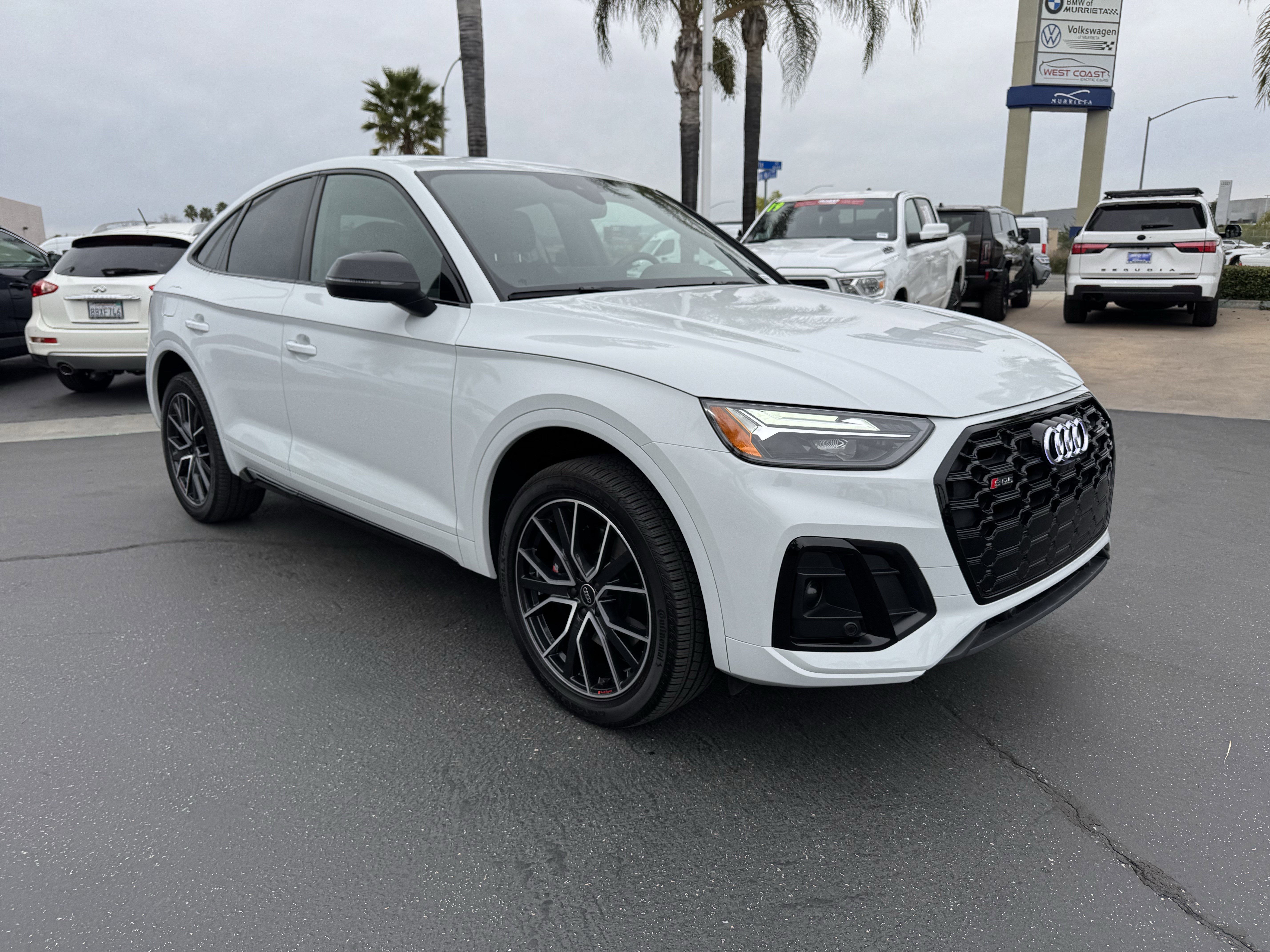 Used 2024 Audi SQ5 Premium Plus w/ Premium Plus Package image 2