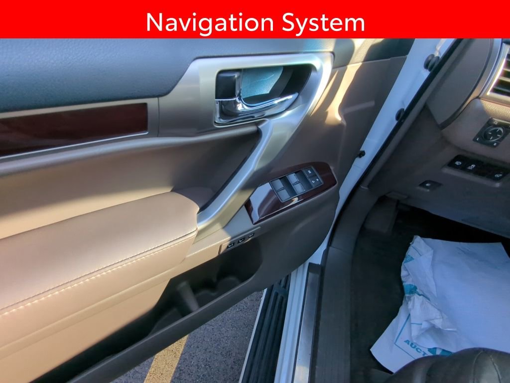 Used 2018 Lexus GX 460 Luxury w/ Preferred Accessory Package image 8