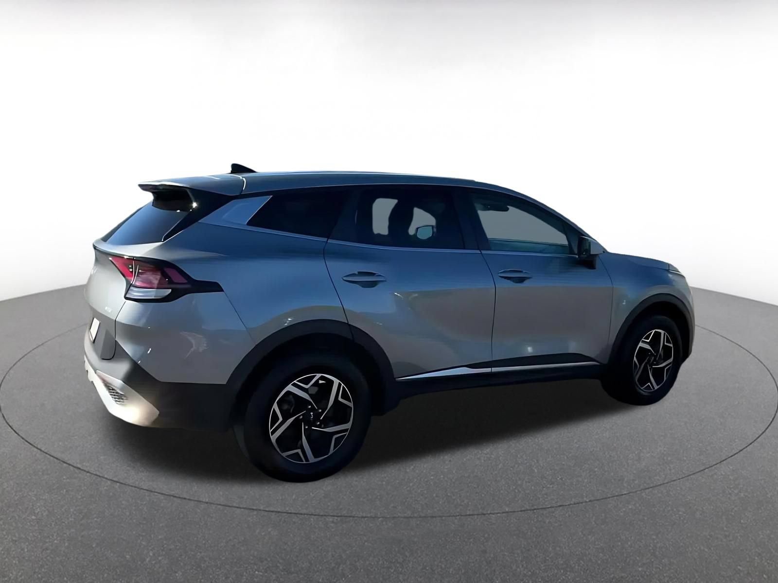 Used 2025 Kia Sportage LX AWD/4WD image 14
