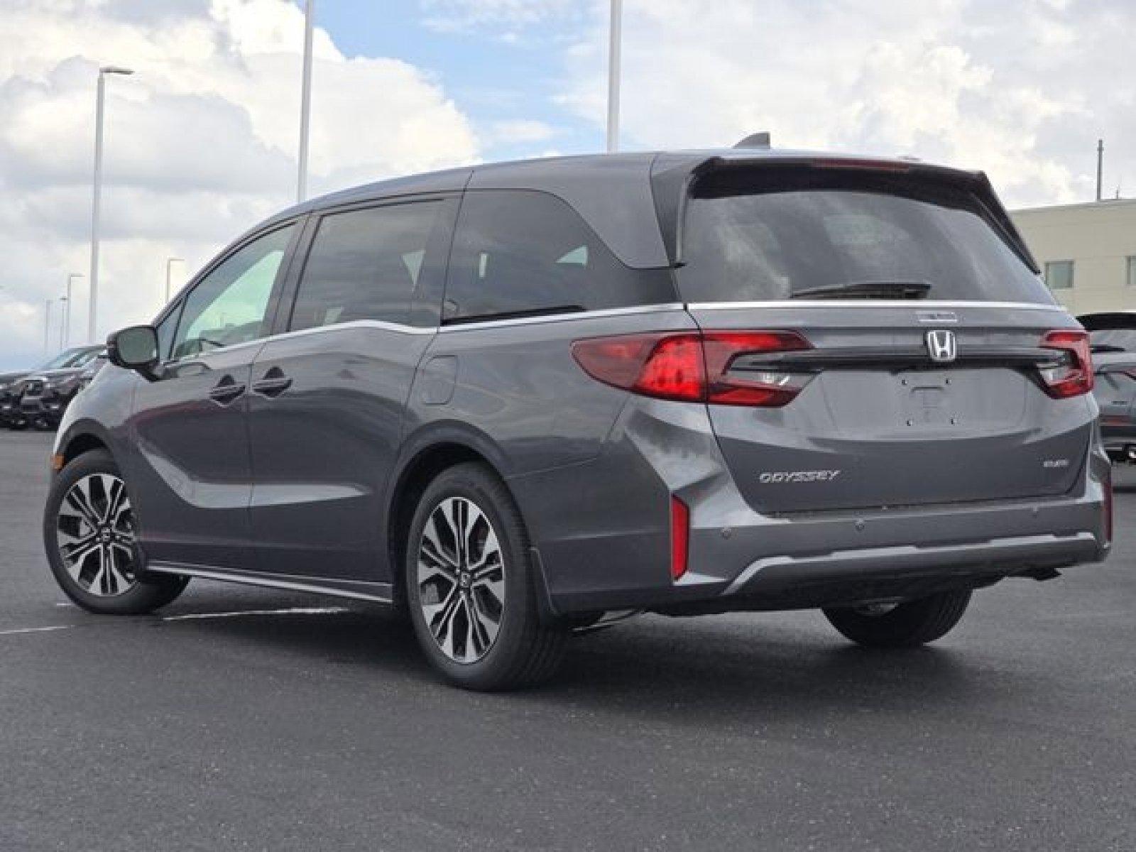 New 2026 Honda Odyssey Elite image 9
