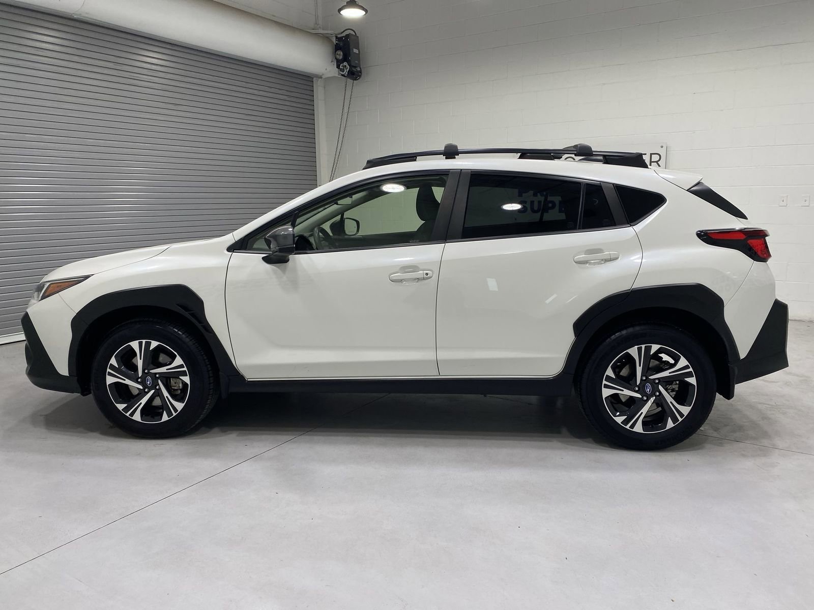 Used 2024 Subaru Crosstrek 2.0i Premium image 5