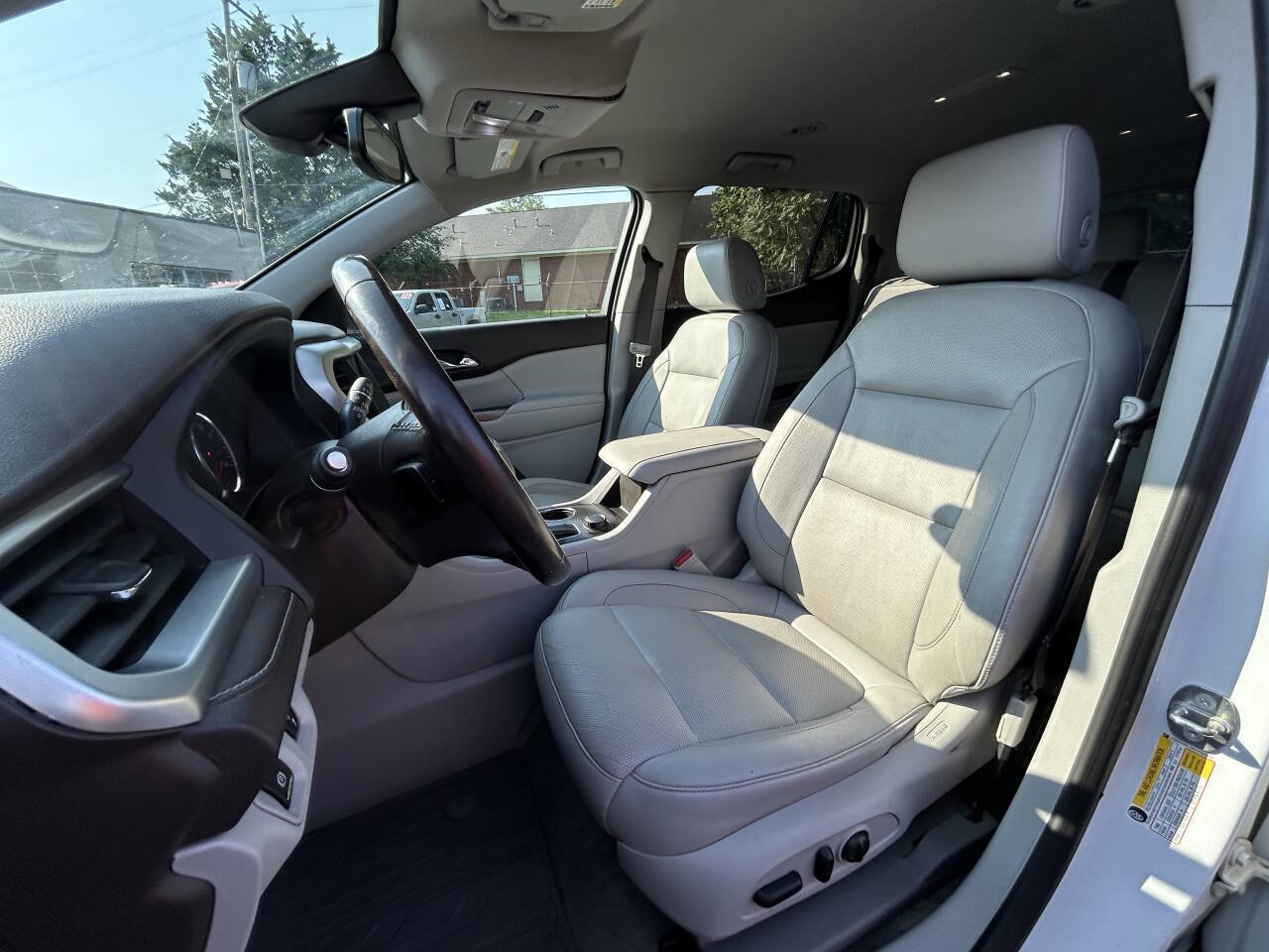 Used 2018 GMC Acadia SLT w/ LPO, Protection Package image 10