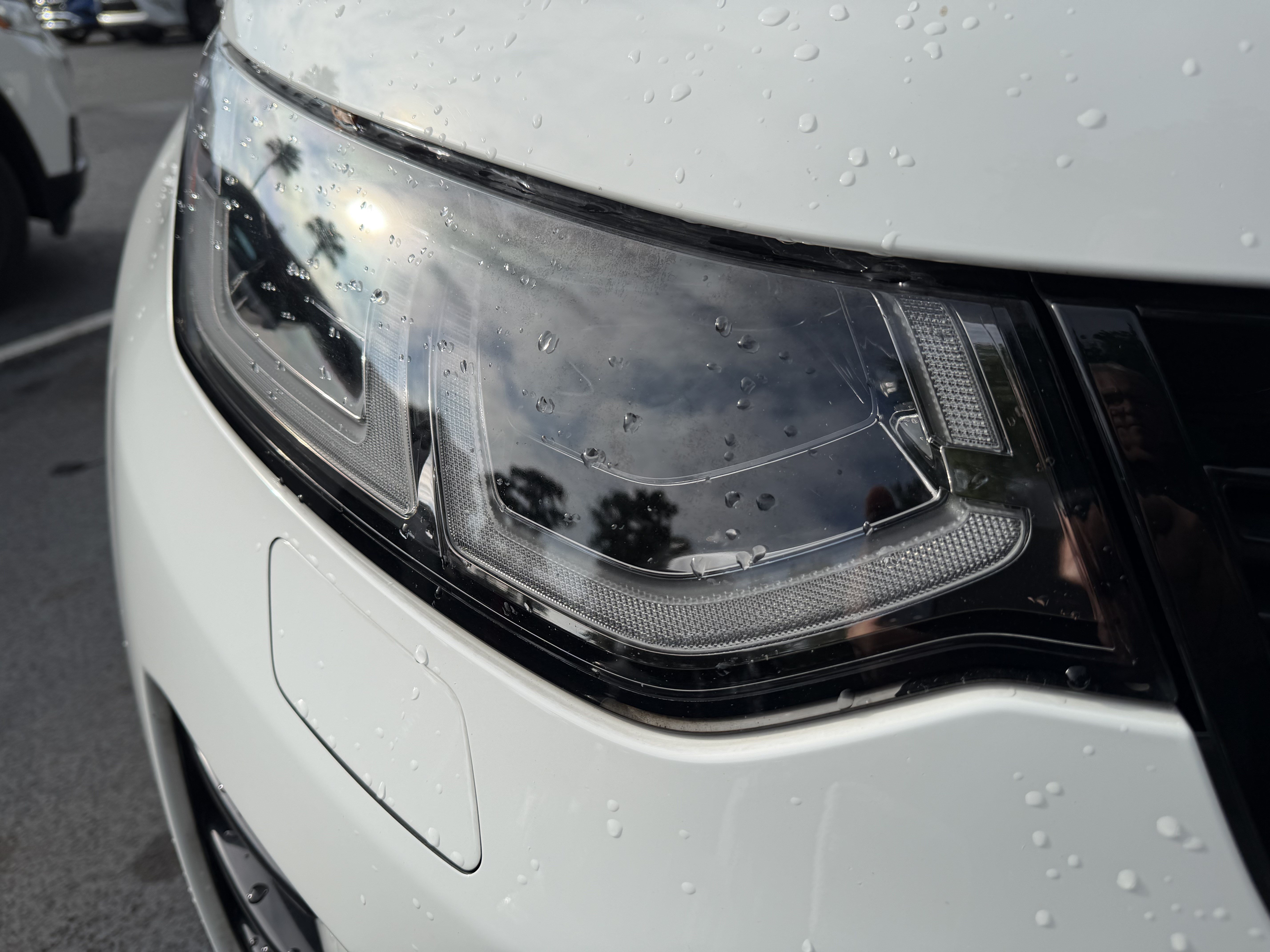 Used 2024 Land Rover Discovery Sport Dynamic SE AWD/4WD image 12