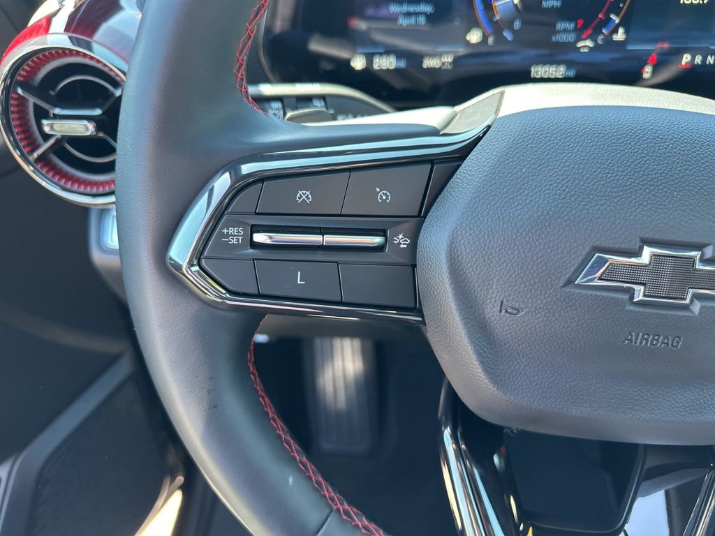 Used 2025 Chevrolet Equinox RS w/ Convenience Package III AWD/4WD image 11