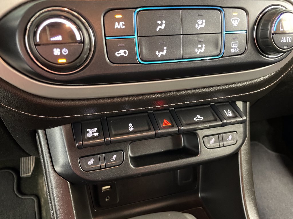 Used 2017 GMC Canyon SLT w/ Driver Alert Package AWD/4WD image 8