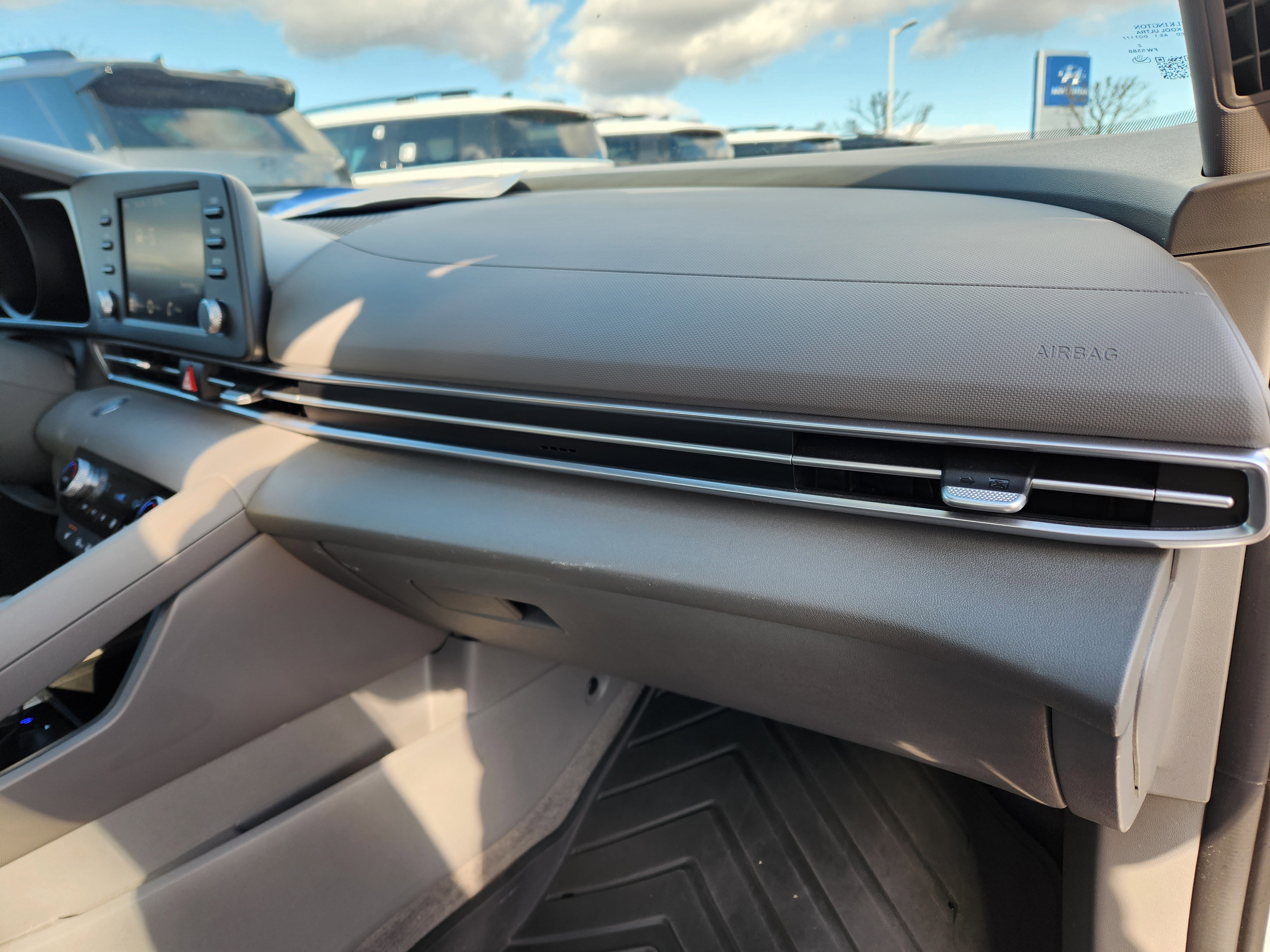 Certified 2023 Hyundai Elantra Blue image 18