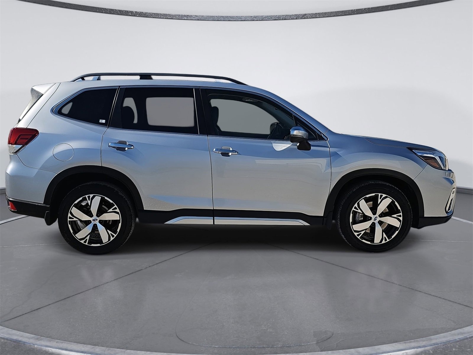 Used 2019 Subaru Forester Touring w/ Popular Package #3 image 2