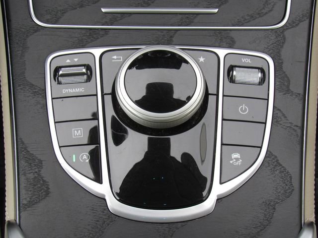 Used 2018 Mercedes-Benz GLC 300 4MATIC image 32