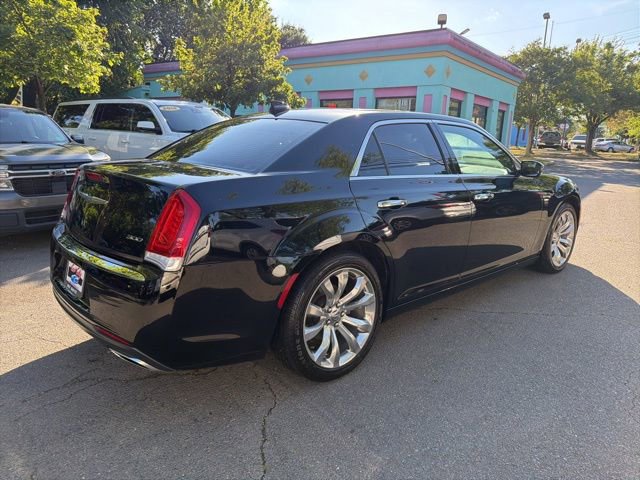 Used 2019 Chrysler 300 Limited RWD image 5